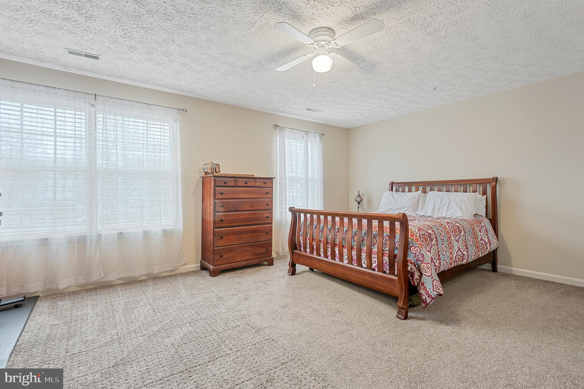 ANNAPOLIS OVERLOOK - Residential