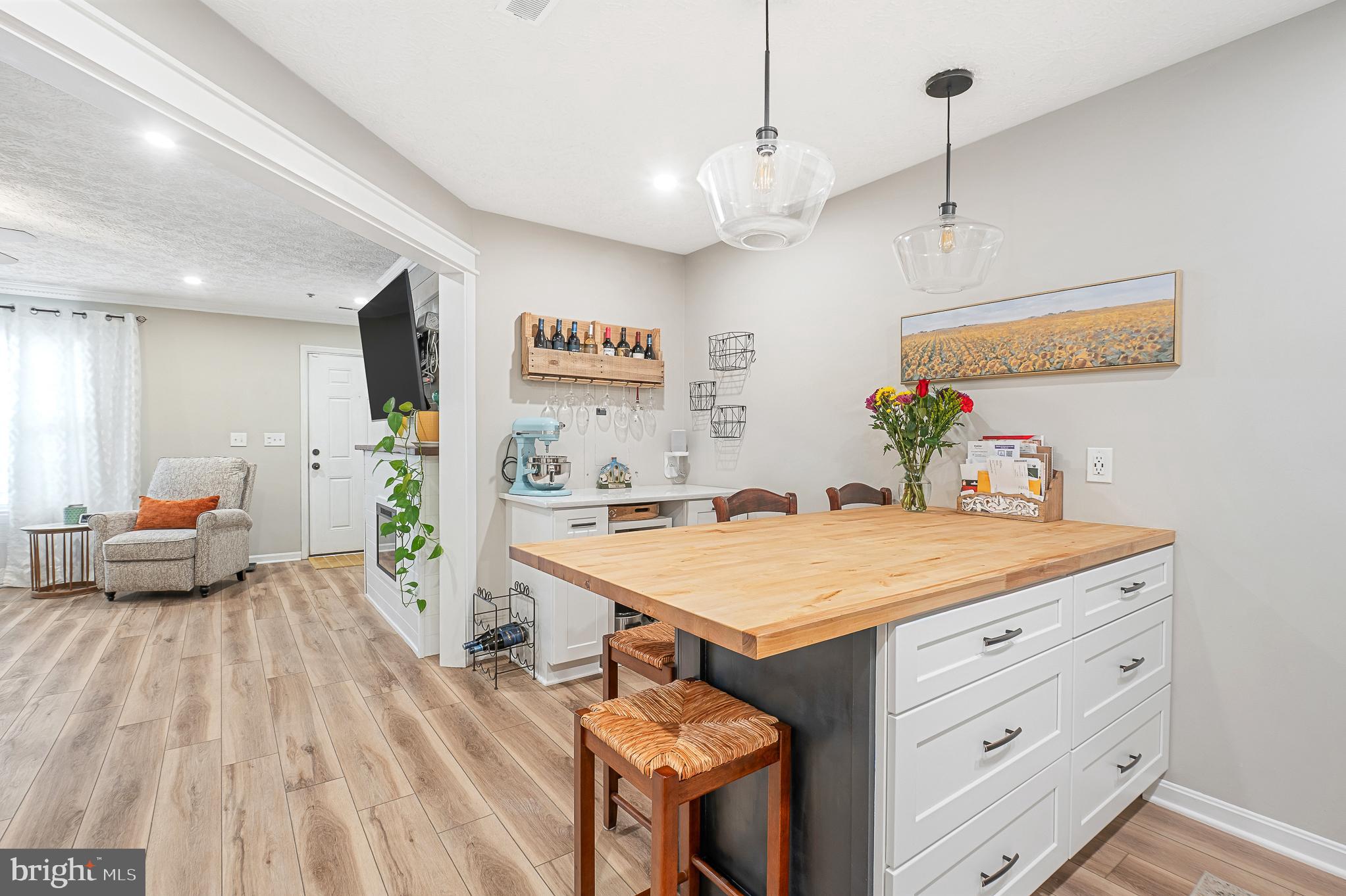 ANNAPOLIS OVERLOOK - Residential