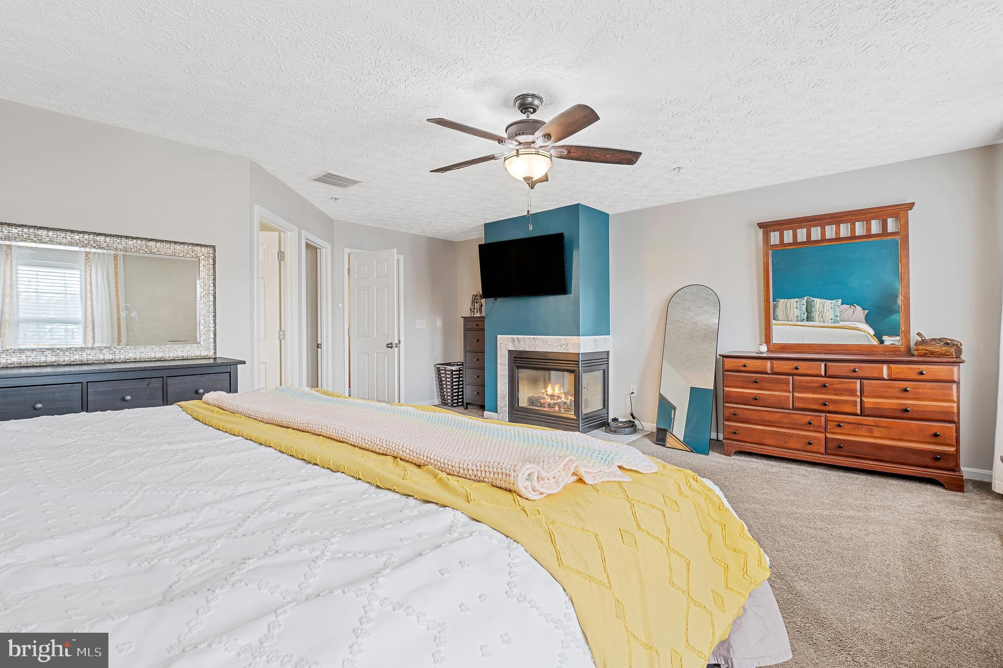 ANNAPOLIS OVERLOOK - Residential