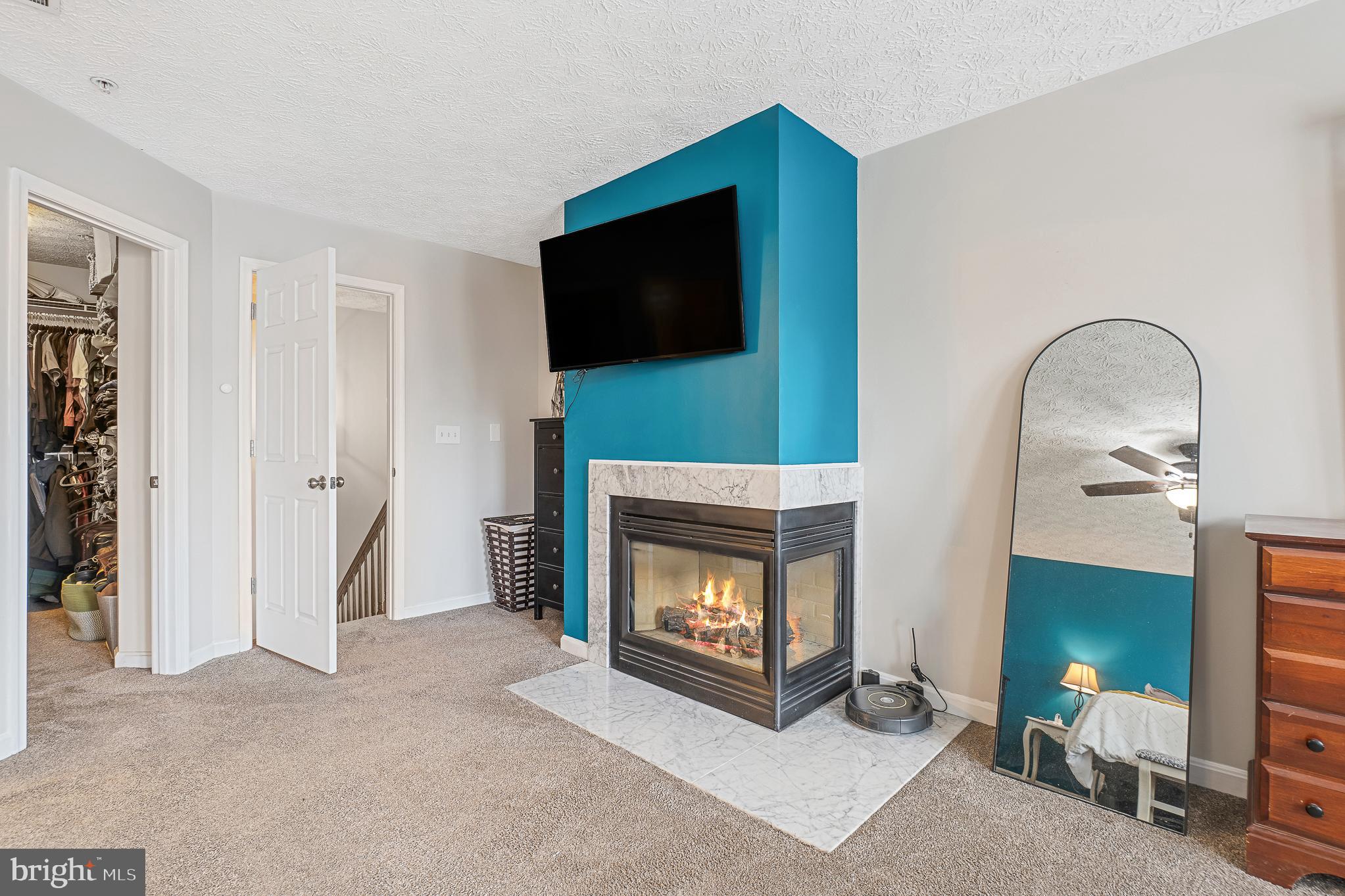 ANNAPOLIS OVERLOOK - Residential