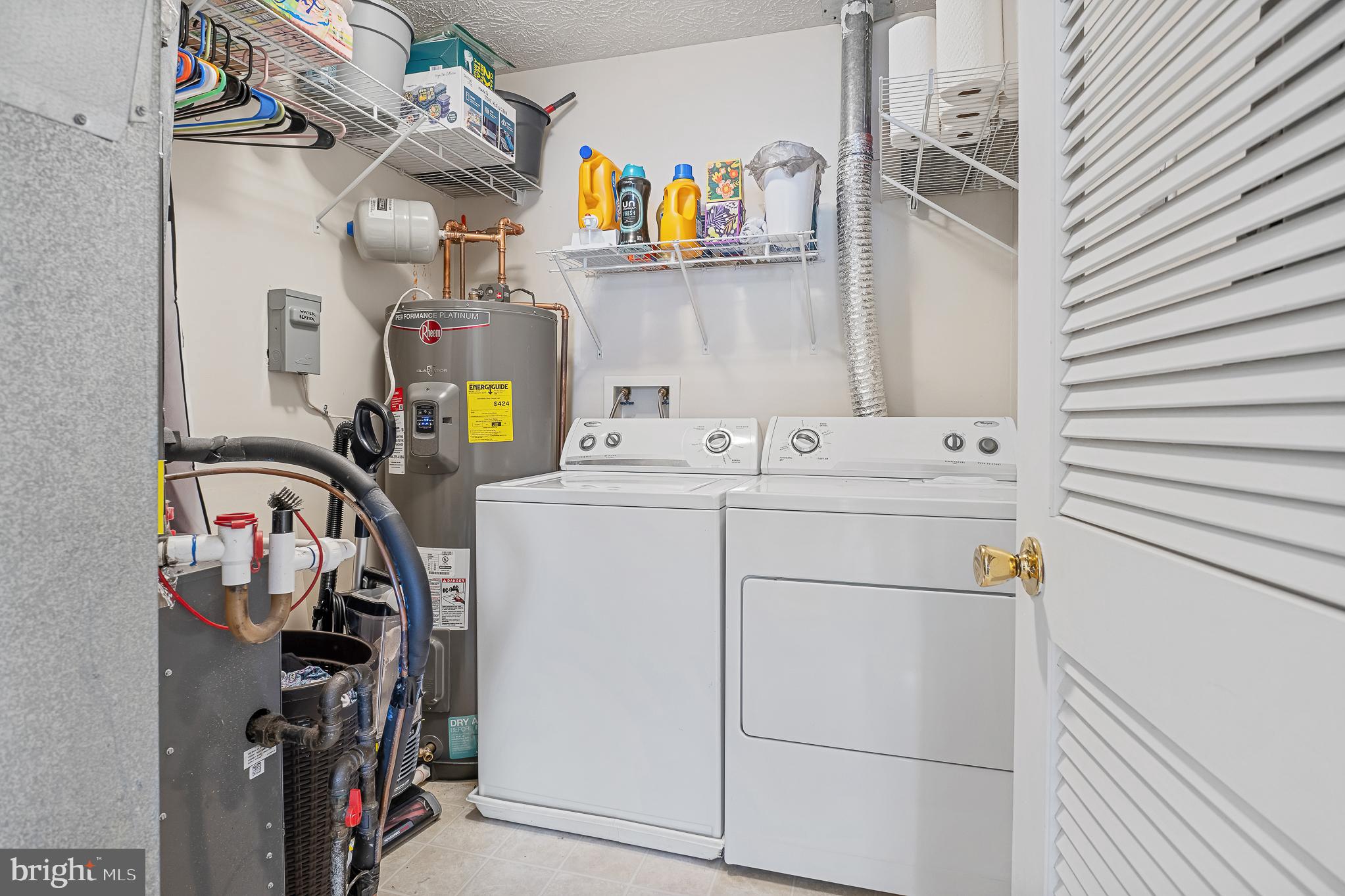 ANNAPOLIS OVERLOOK - Residential