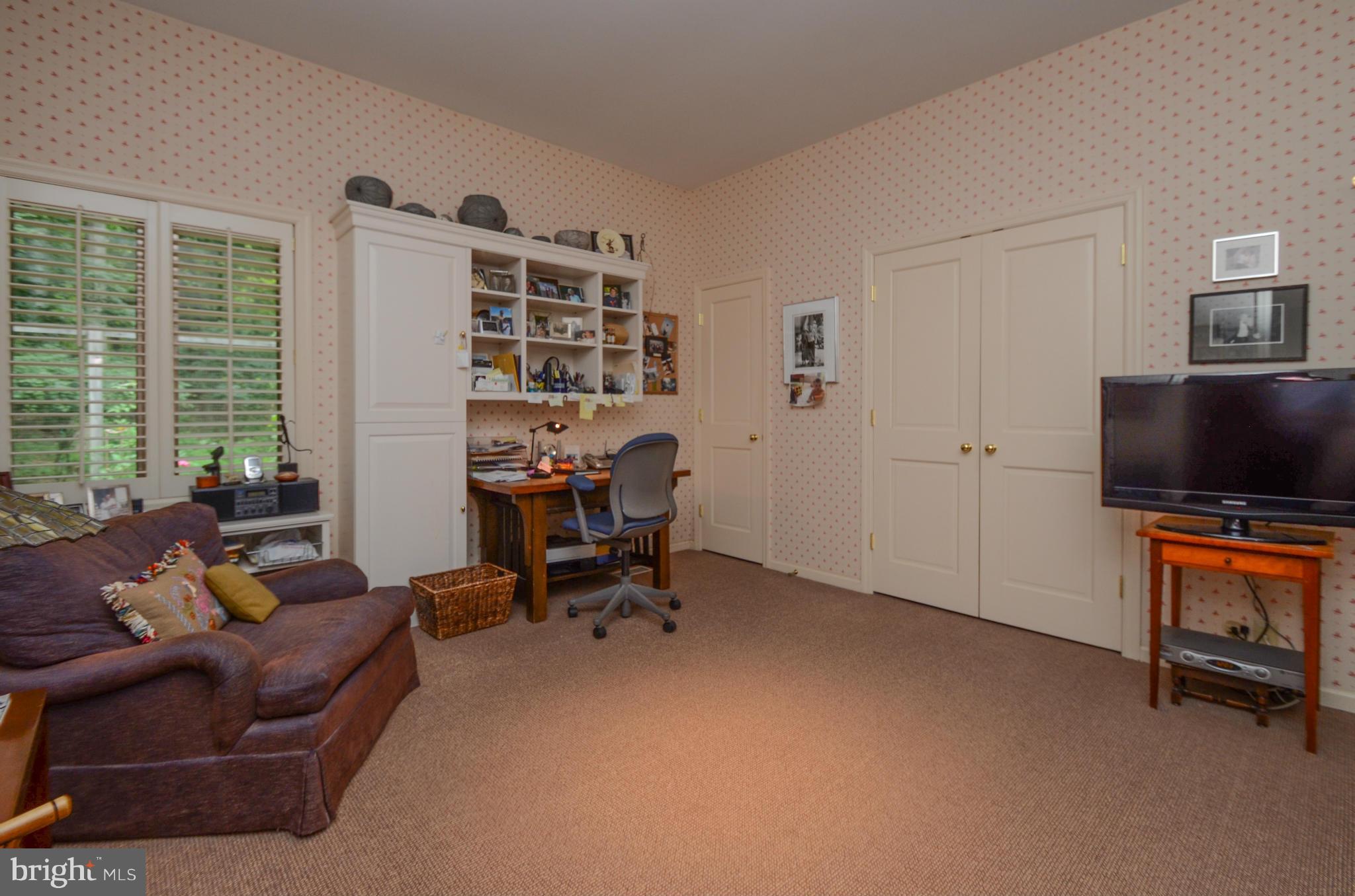 ROCKLAND - Residential