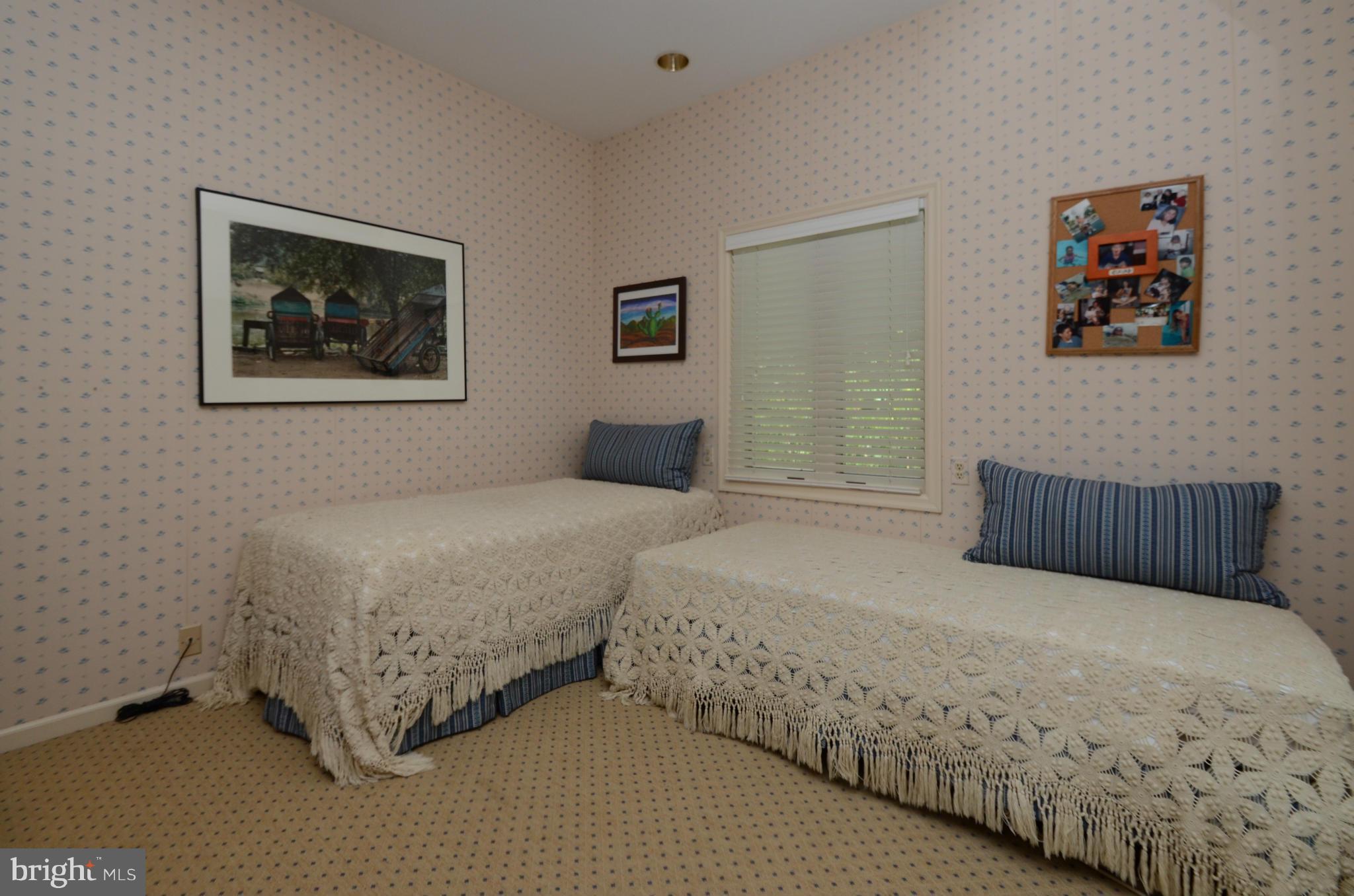 ROCKLAND - Residential