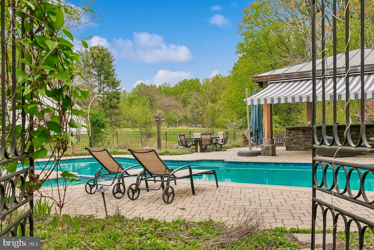 DOWN PATRICK FARM - Residential