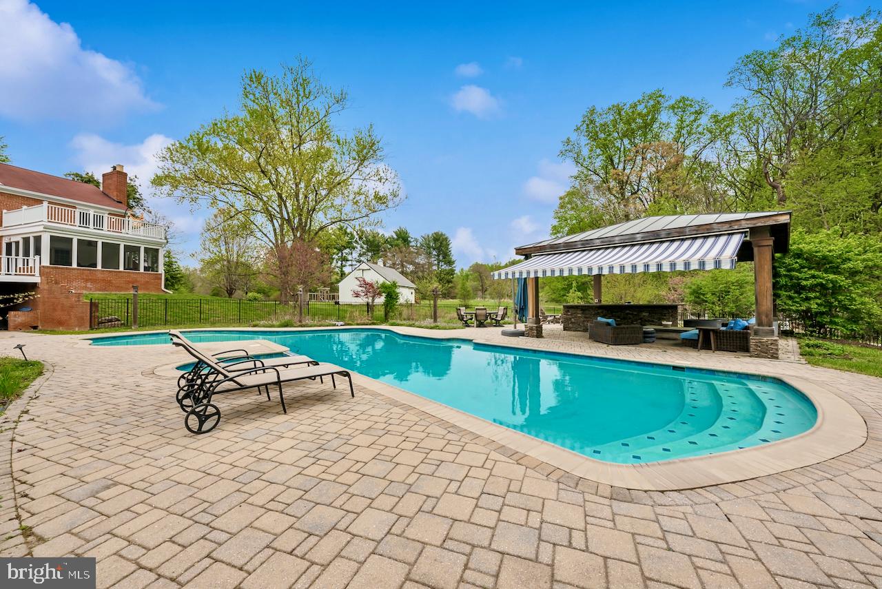 DOWN PATRICK FARM - Residential