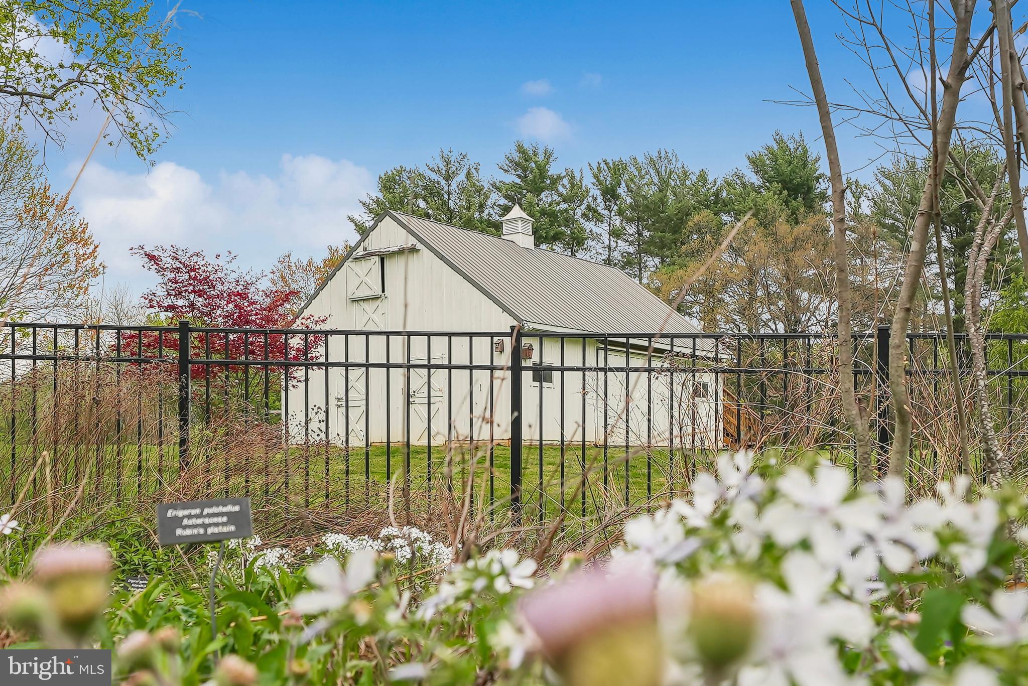 DOWN PATRICK FARM - Residential