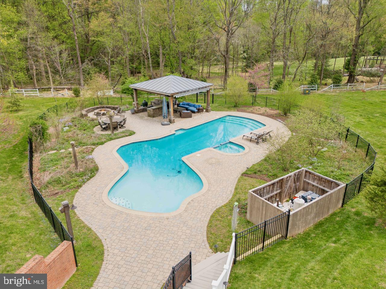 DOWN PATRICK FARM - Residential