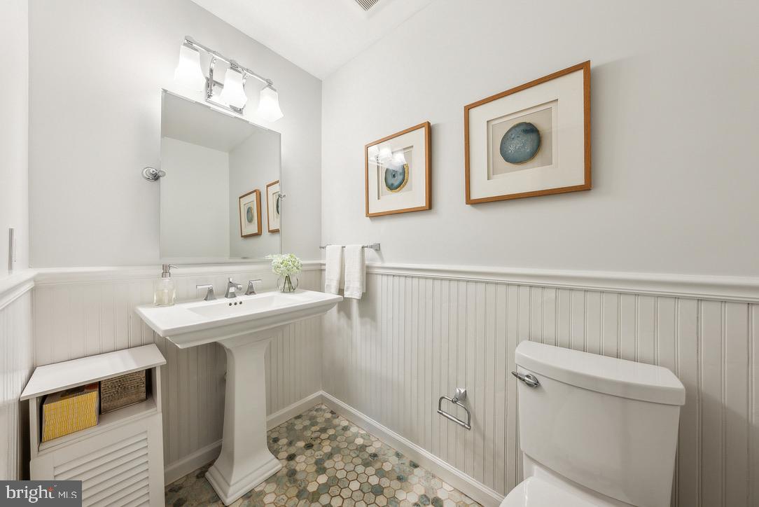 DOWN PATRICK FARM - Residential