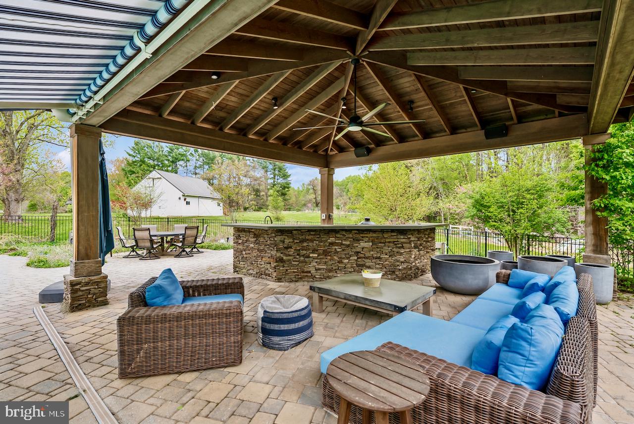 DOWN PATRICK FARM - Residential