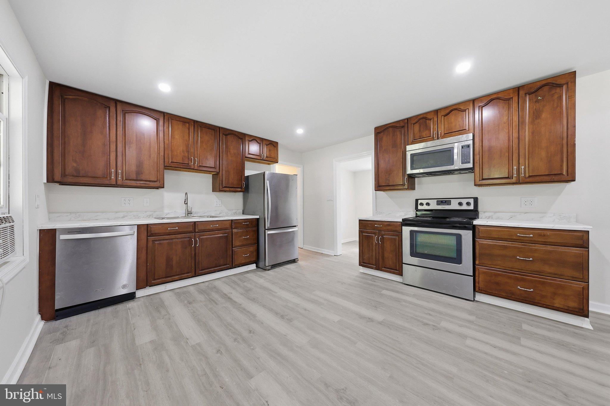 12528 SEAVOLT ROAD