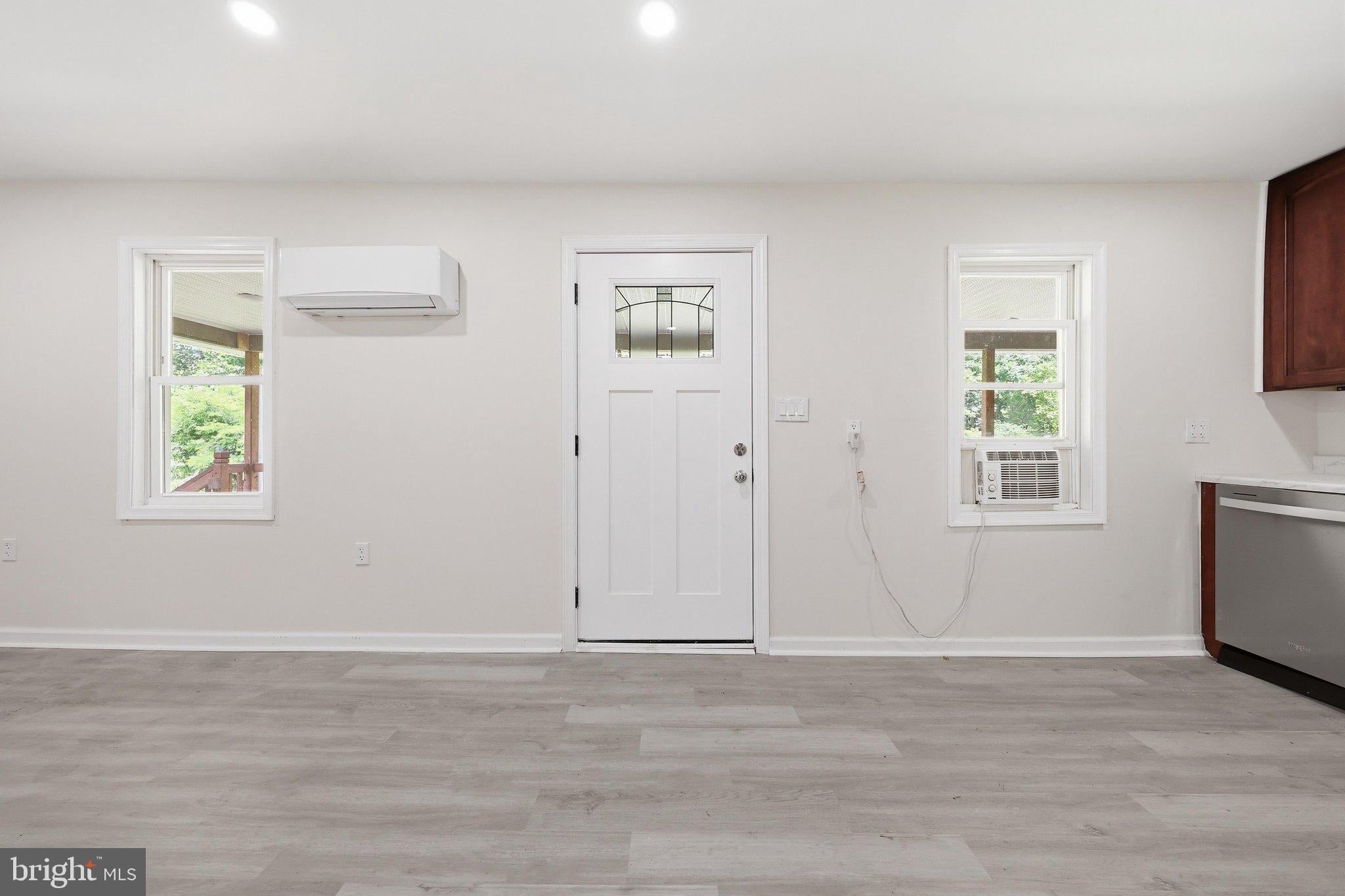 12528 SEAVOLT ROAD