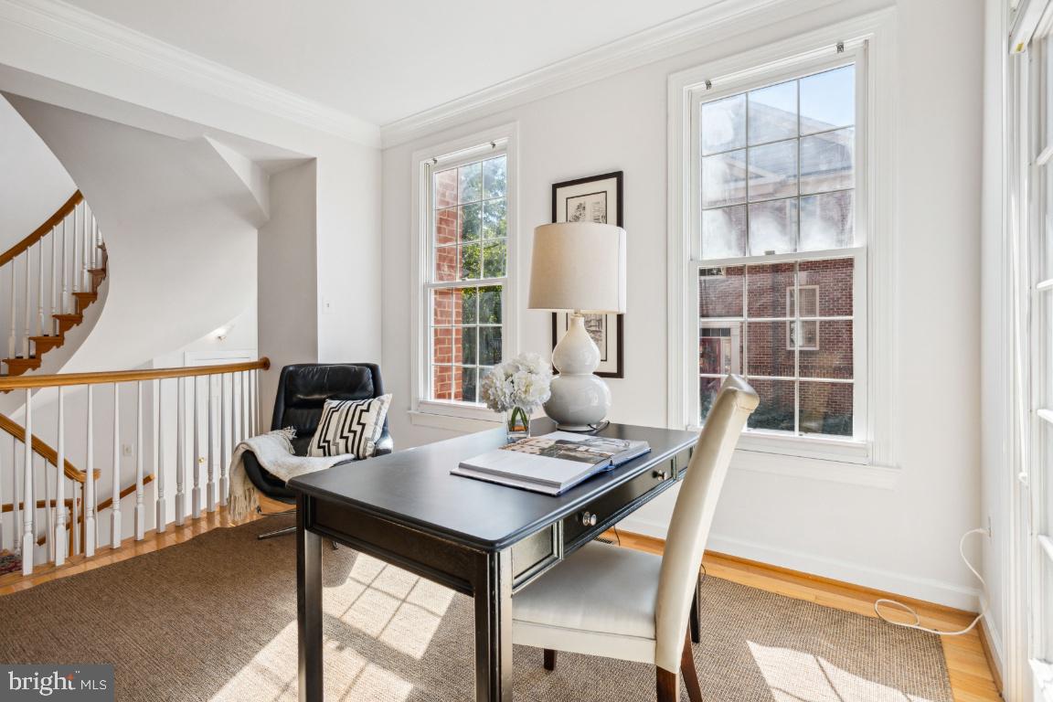 TYSONS TERRACE - Residential