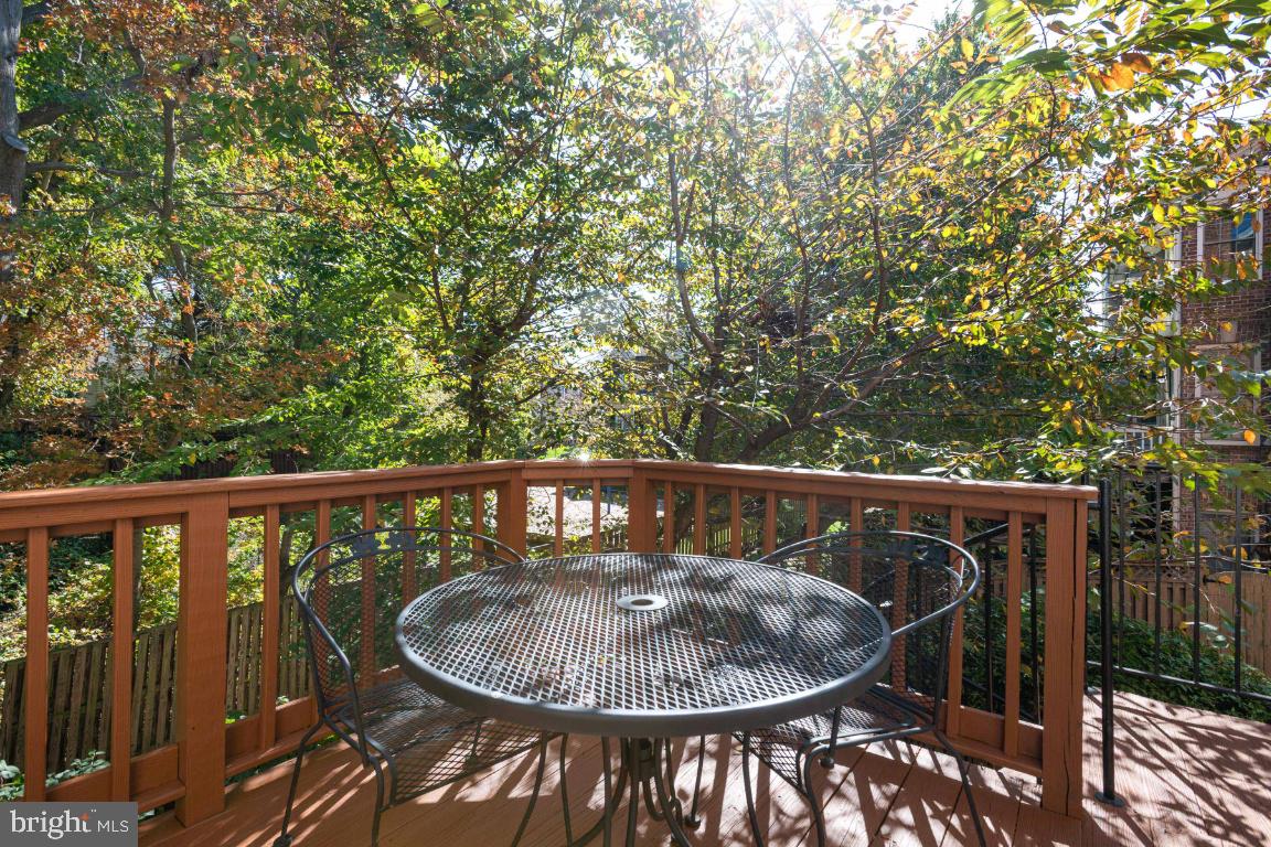 TYSONS TERRACE - Residential