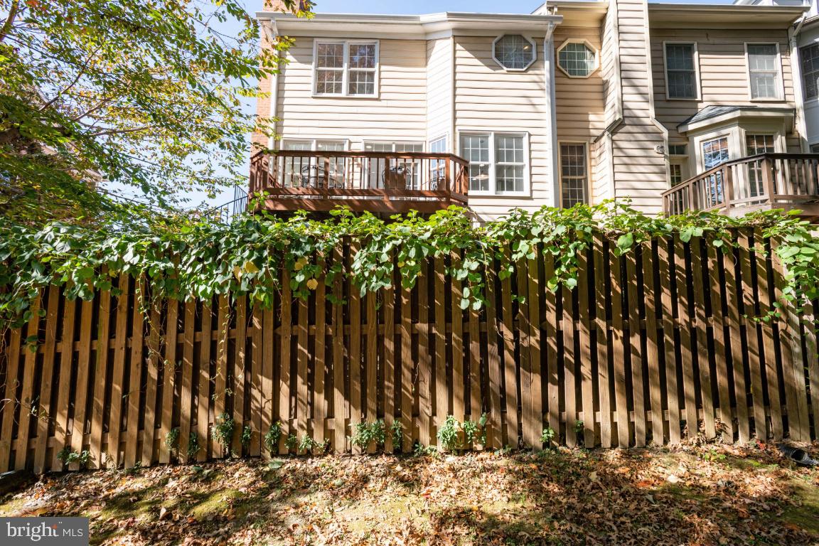 TYSONS TERRACE - Residential