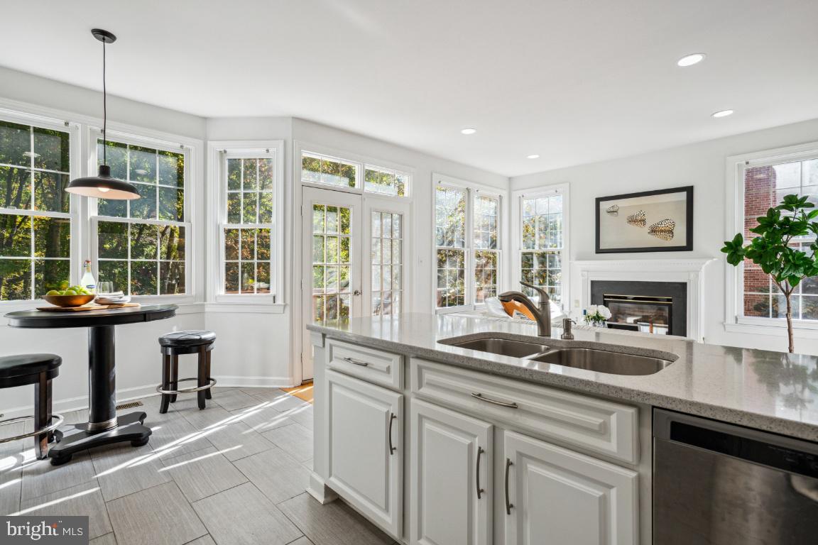 TYSONS TERRACE - Residential