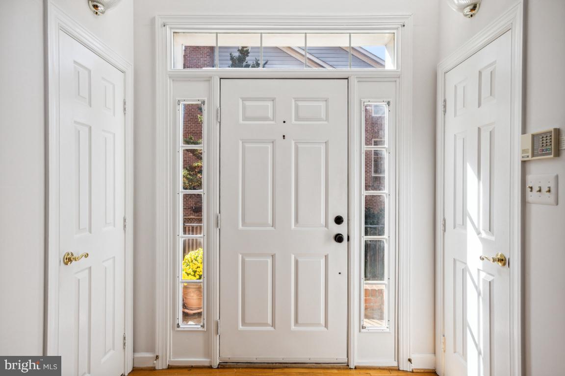 TYSONS TERRACE - Residential