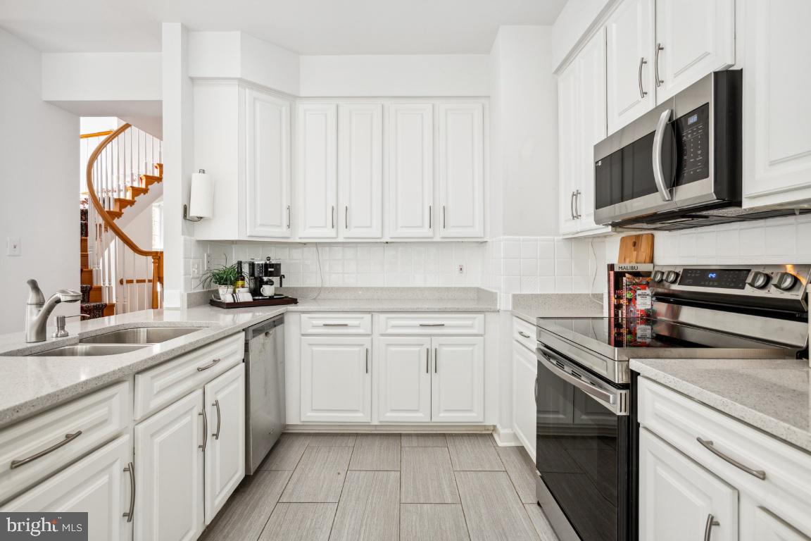 TYSONS TERRACE - Residential