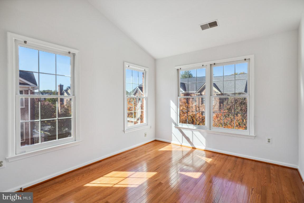 TYSONS TERRACE - Residential