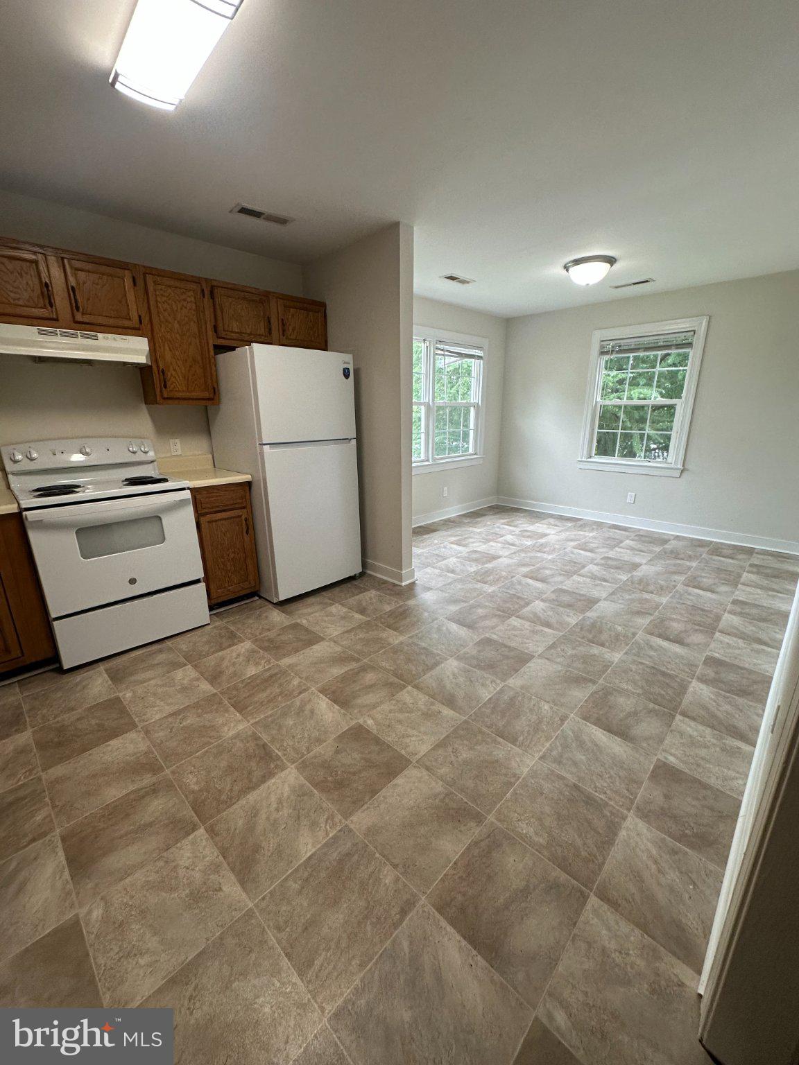 5392 HARBOR COURT UNIT 100