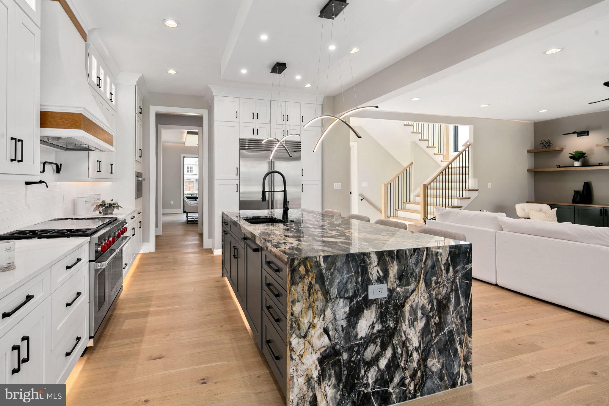 ARLINGWOOD - Residential