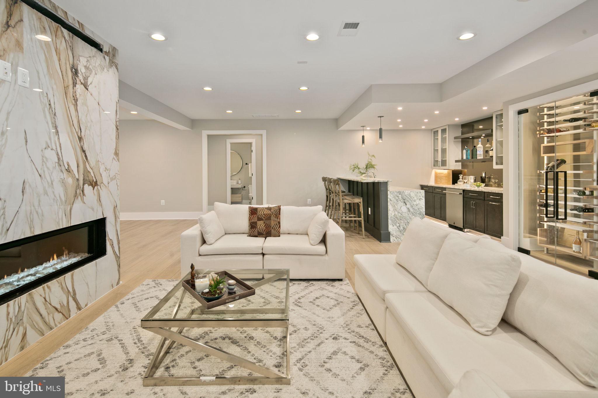 ARLINGWOOD - Residential