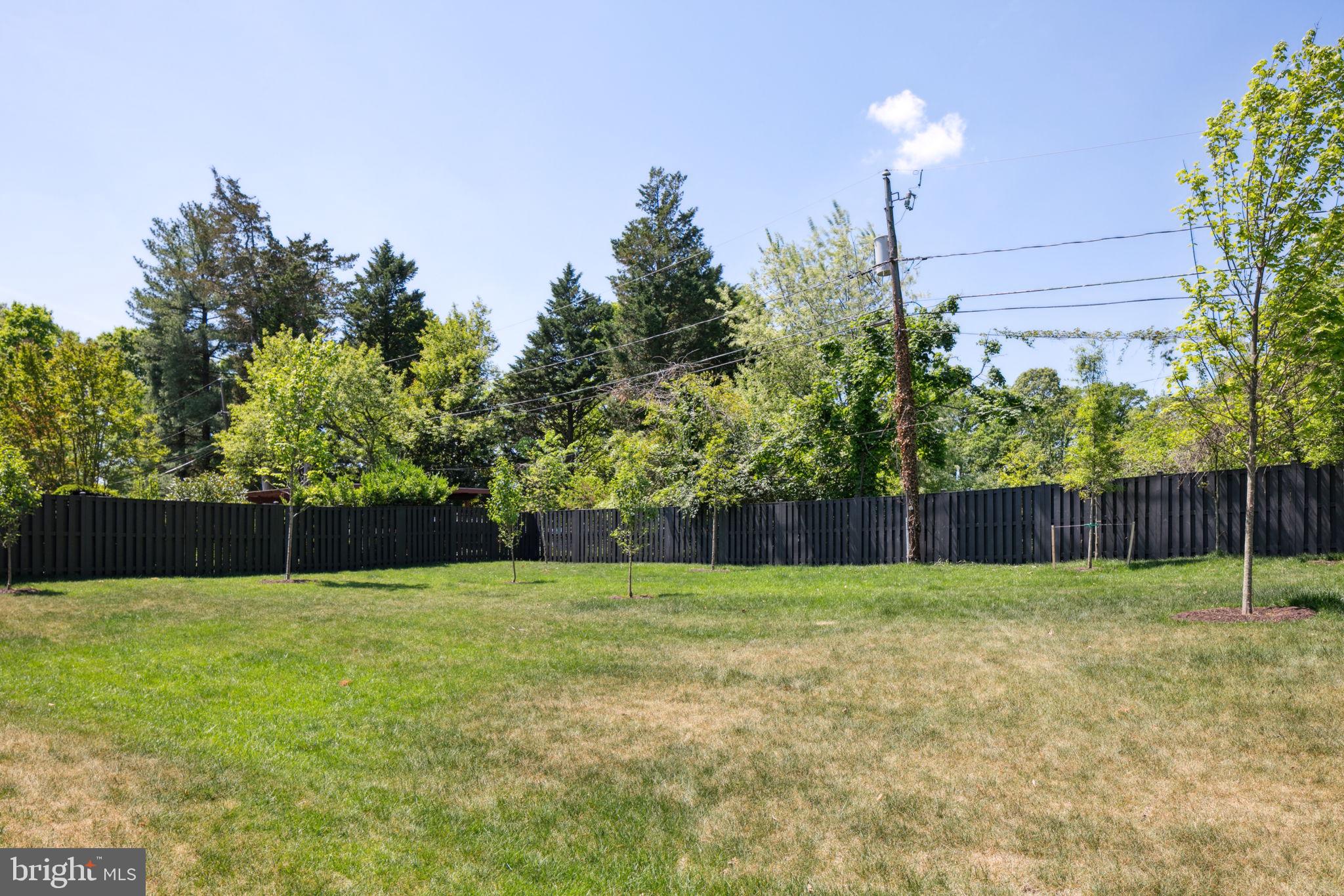 ARLINGWOOD - Residential