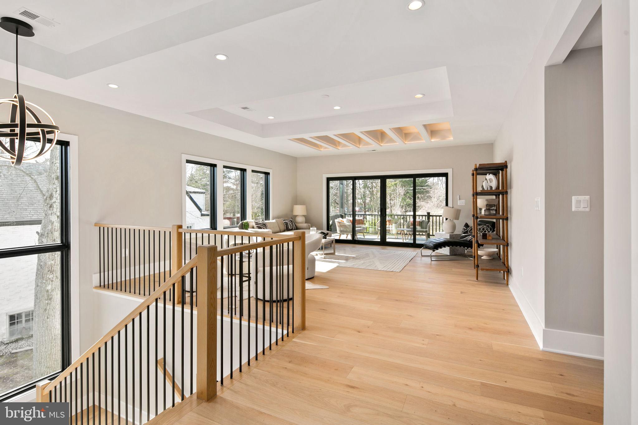 ARLINGWOOD - Residential