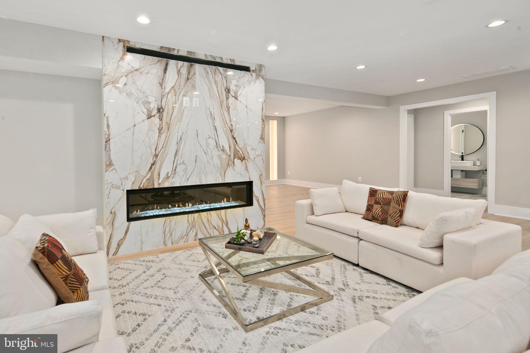 ARLINGWOOD - Residential