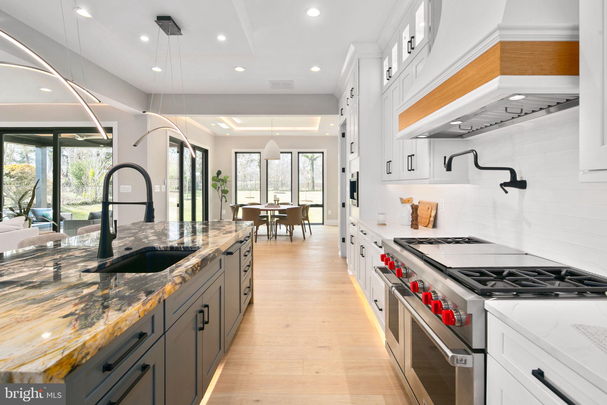 ARLINGWOOD - Residential