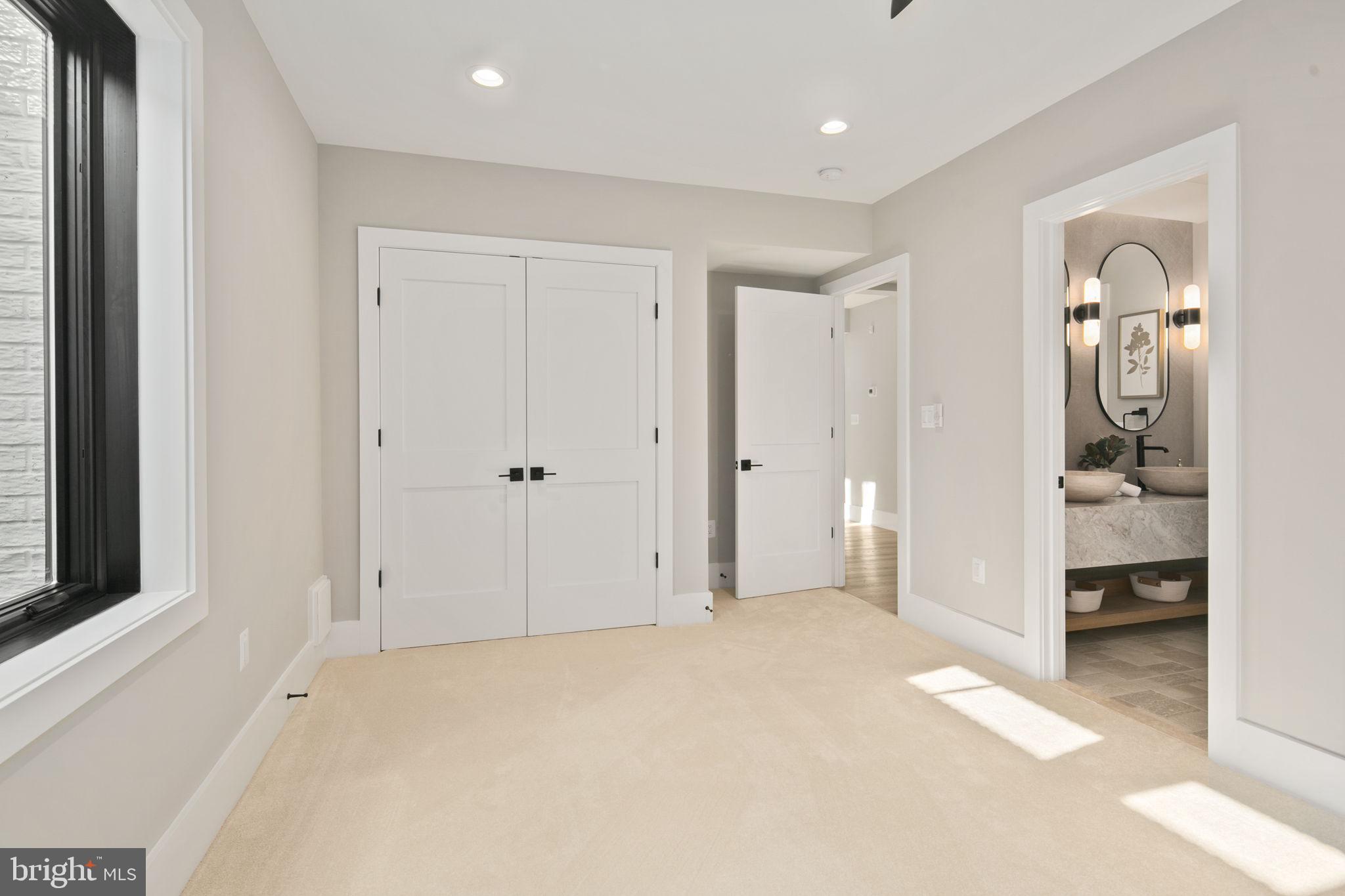 ARLINGWOOD - Residential