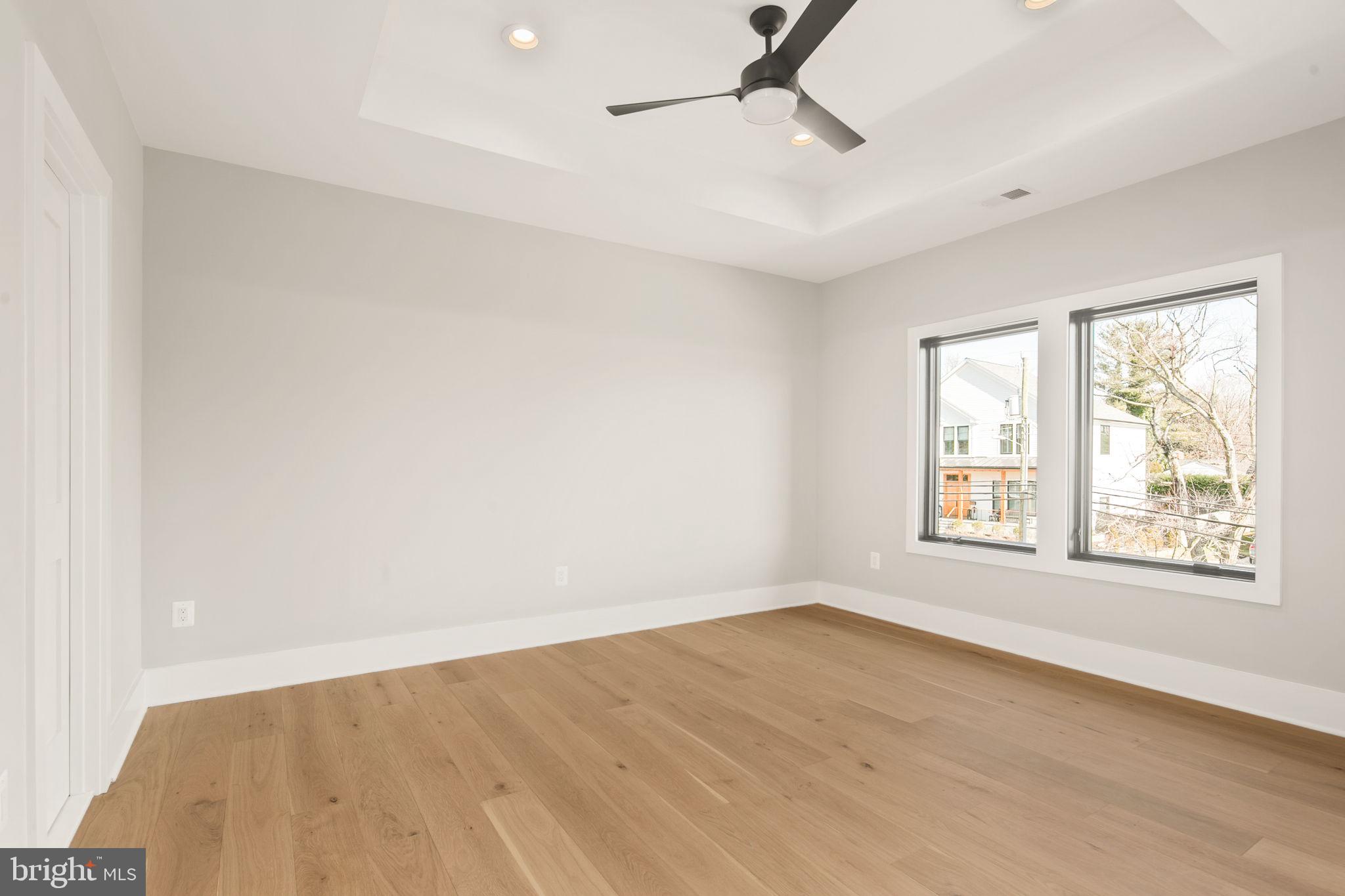 ARLINGWOOD - Residential