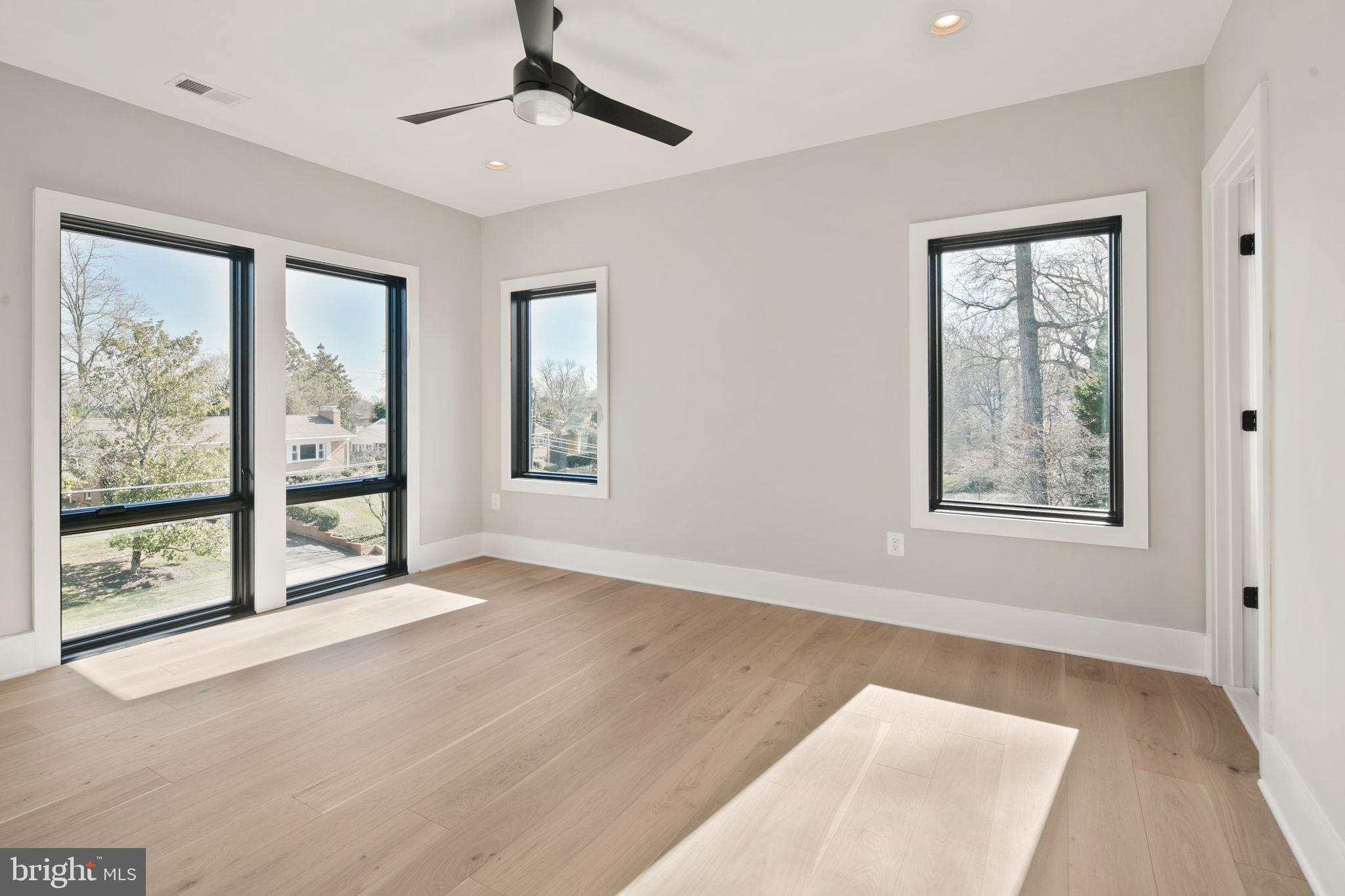 ARLINGWOOD - Residential