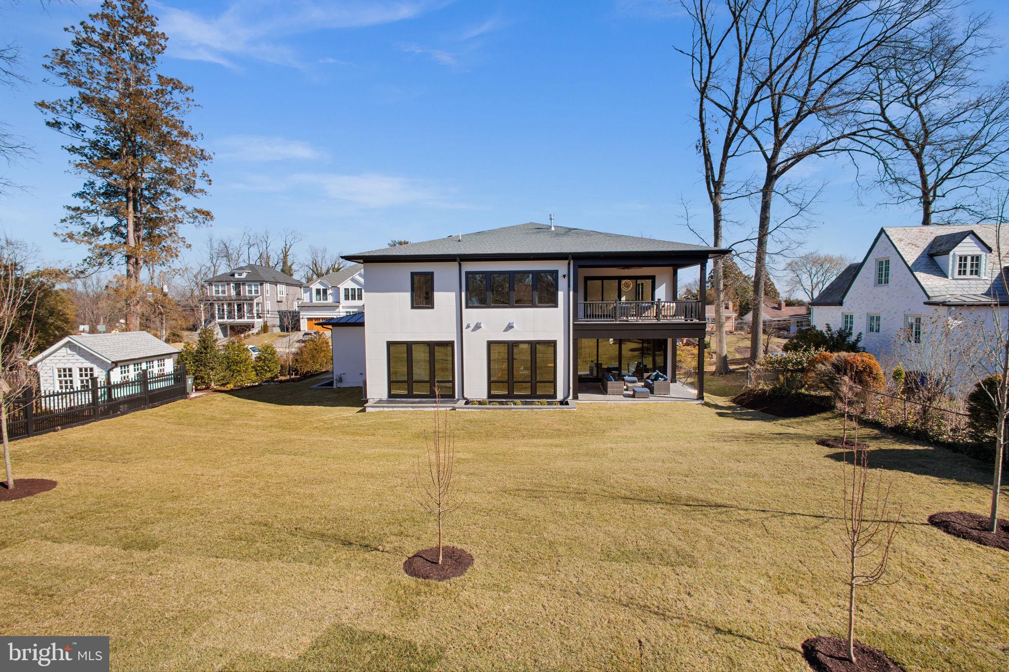 ARLINGWOOD - Residential