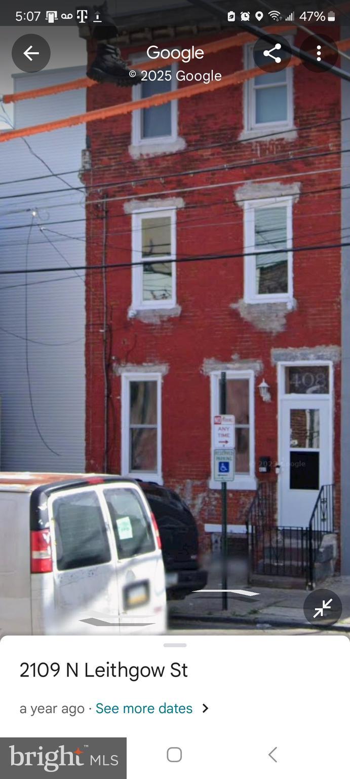 Property is being sold as is .
Property is owner occupied .
Please contact Agent for Showings
