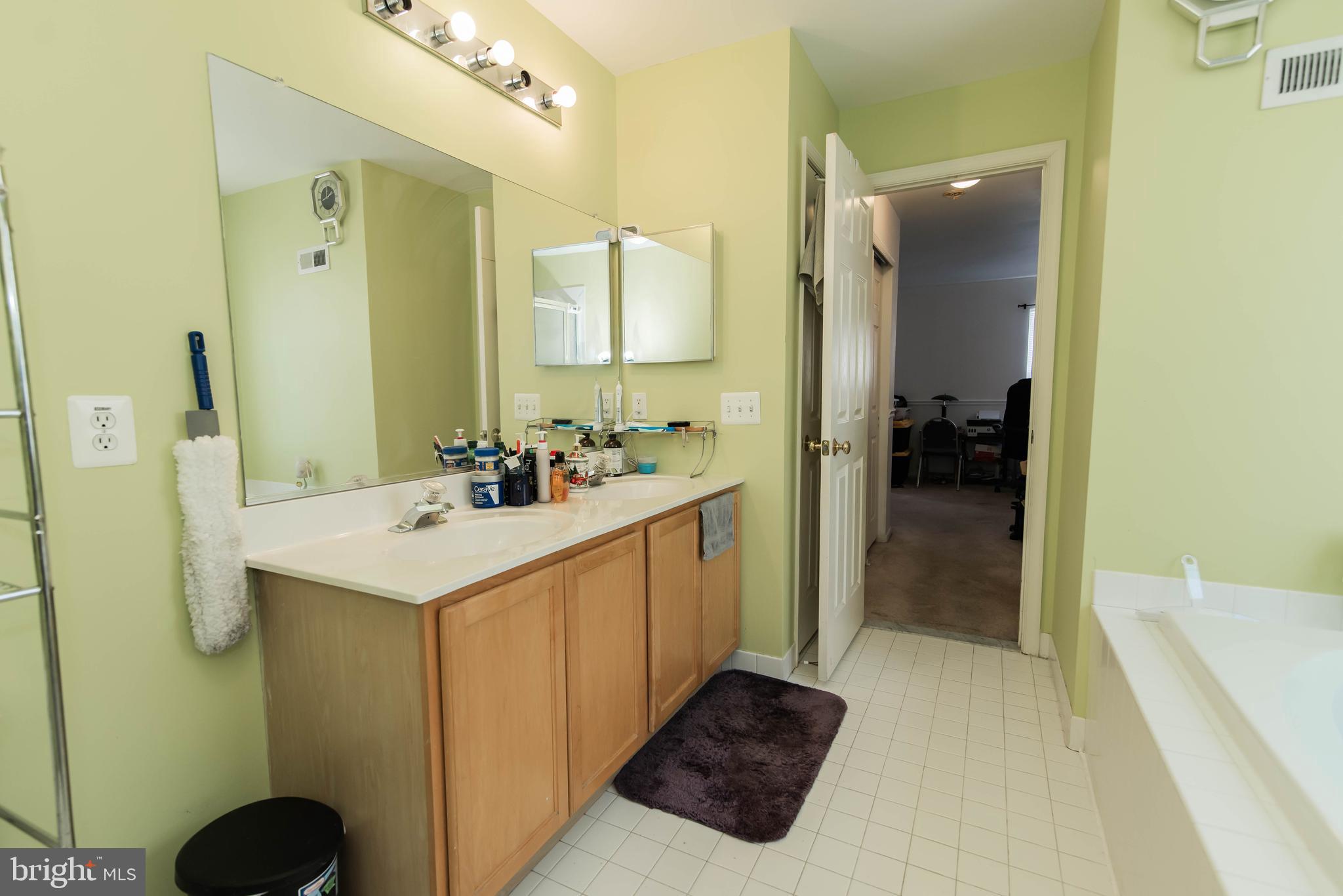 HEATHER MEADOWS - Residential