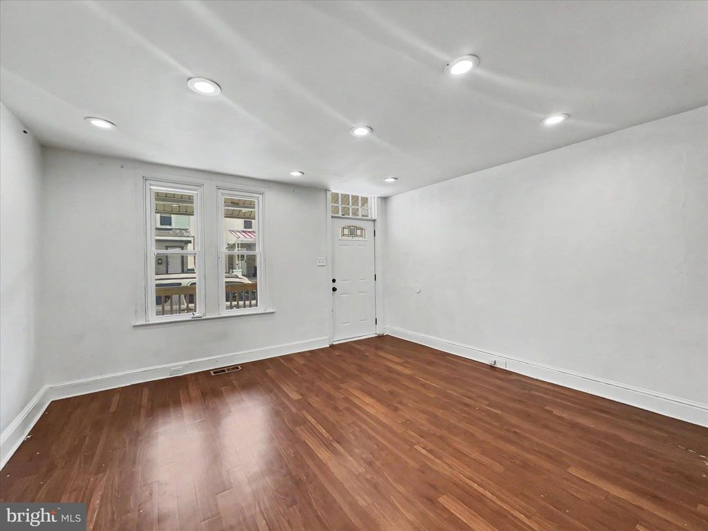 Photo of 368 Norway Street, YORK, PA 17403 (MLS # PAYK2100366)