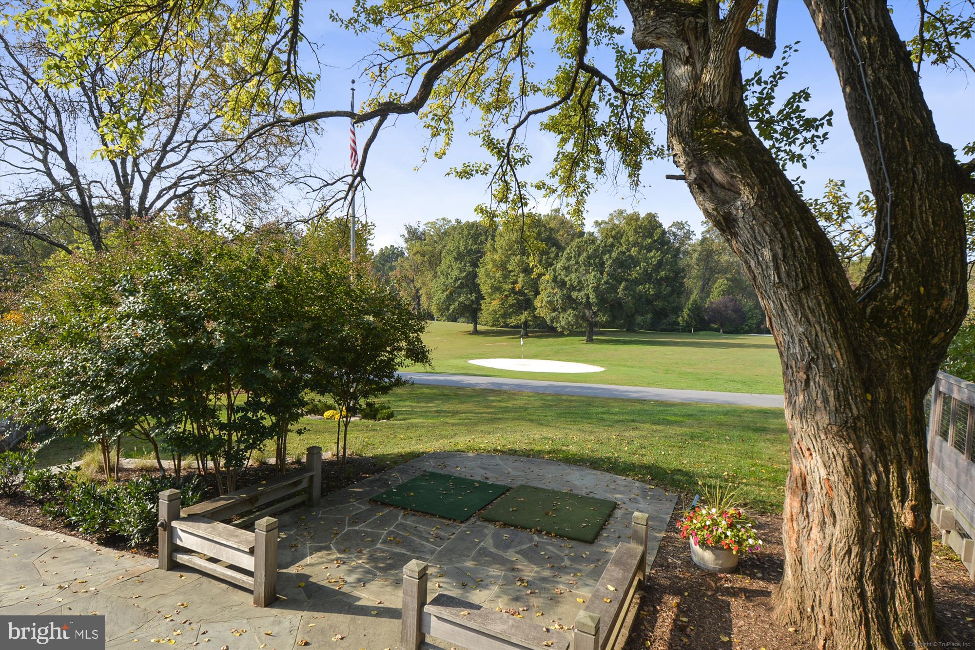 SHERWOOD FOREST - Residential