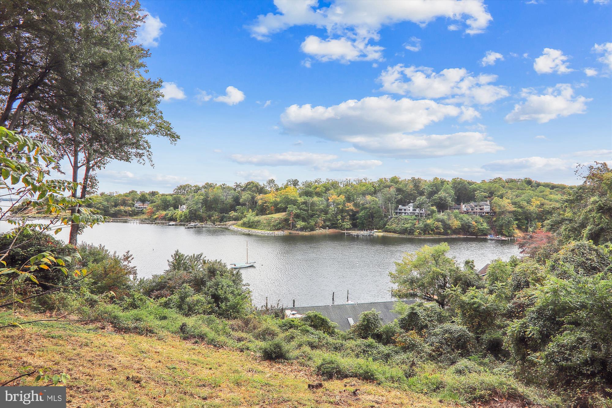 SHERWOOD FOREST - Residential