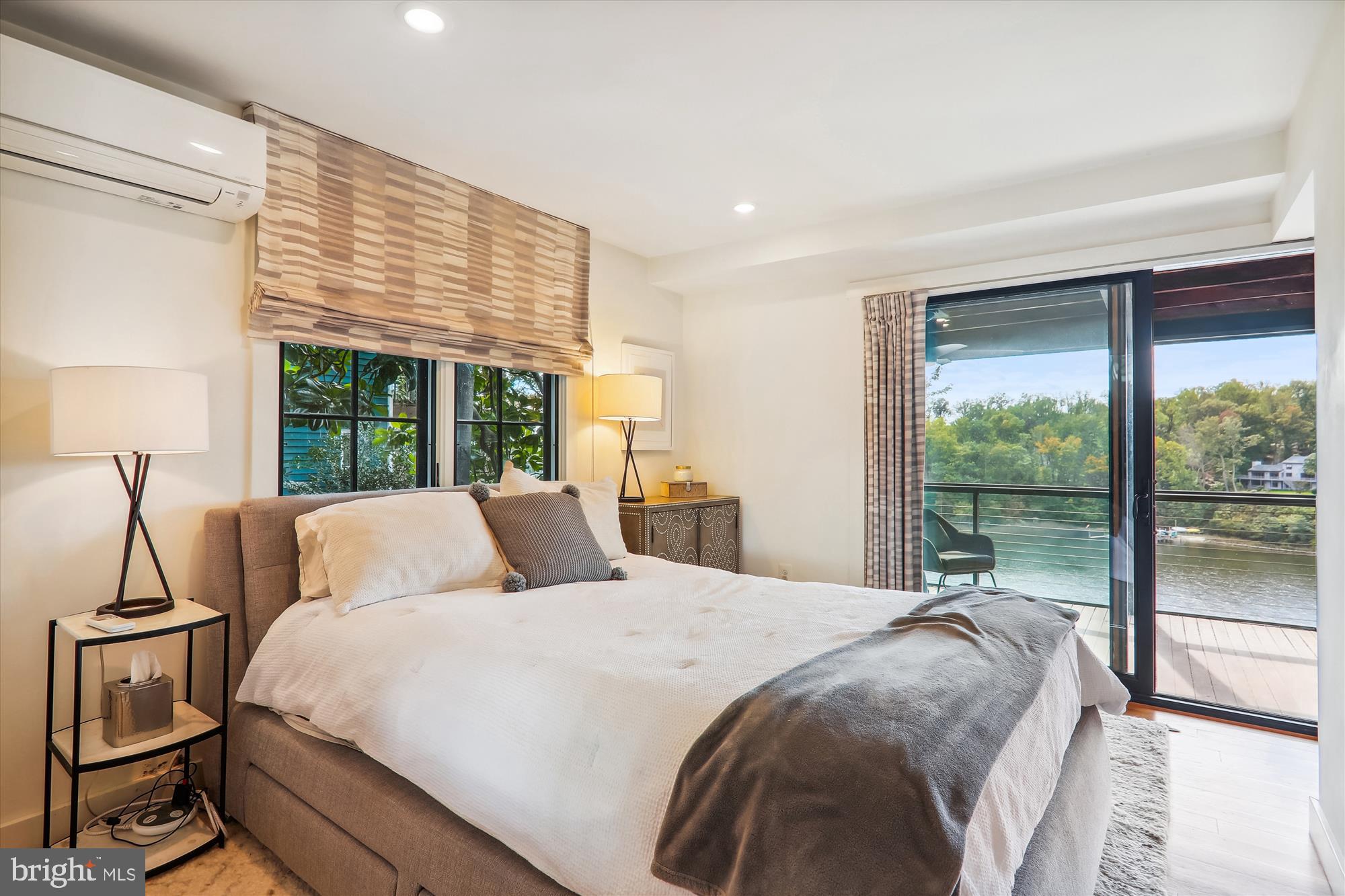 SHERWOOD FOREST - Residential