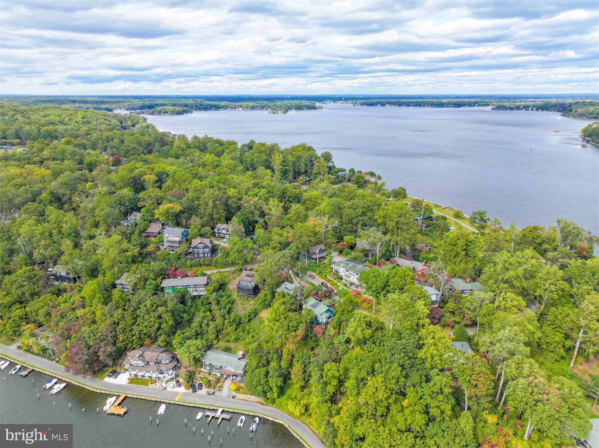SHERWOOD FOREST - Residential