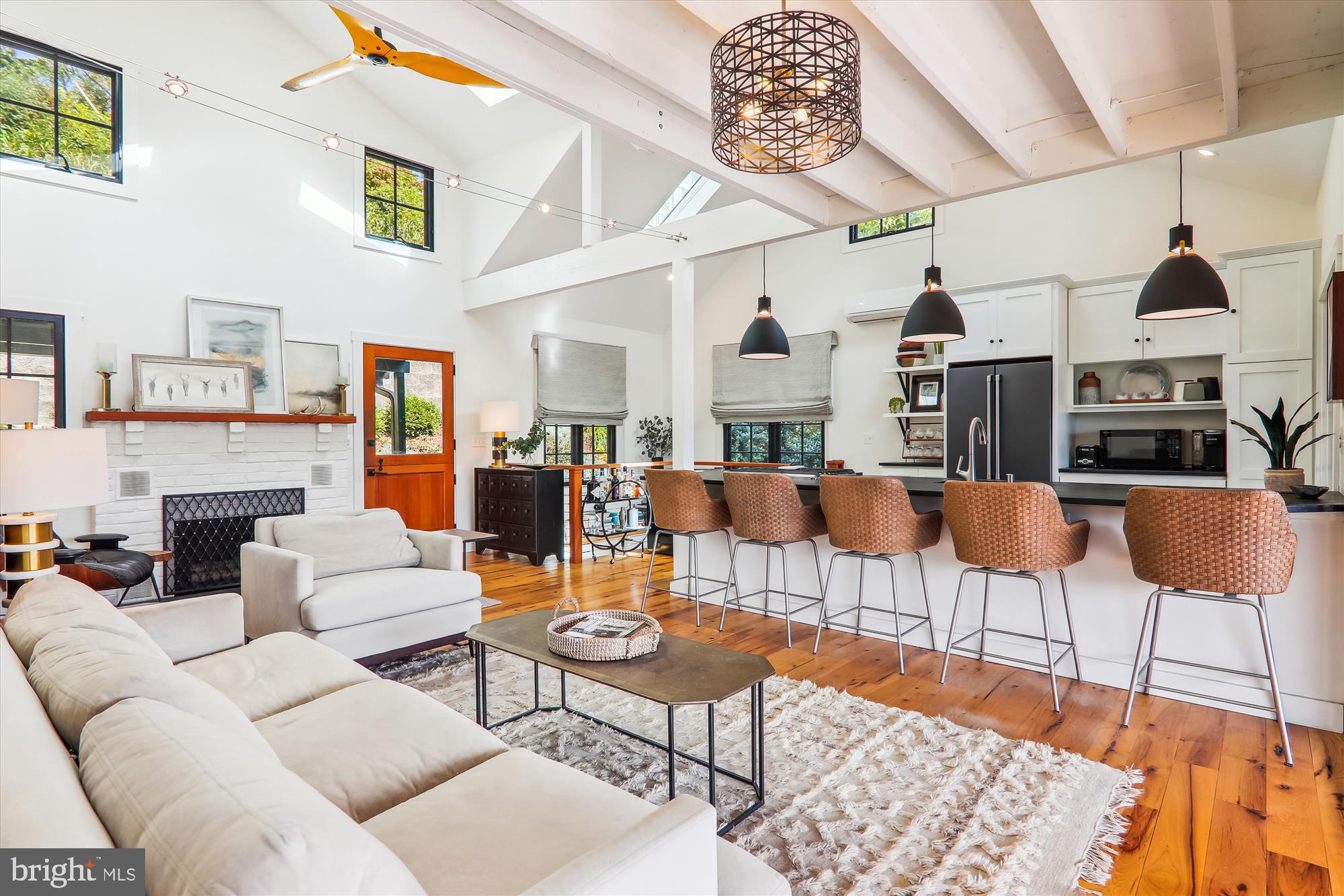 SHERWOOD FOREST - Residential