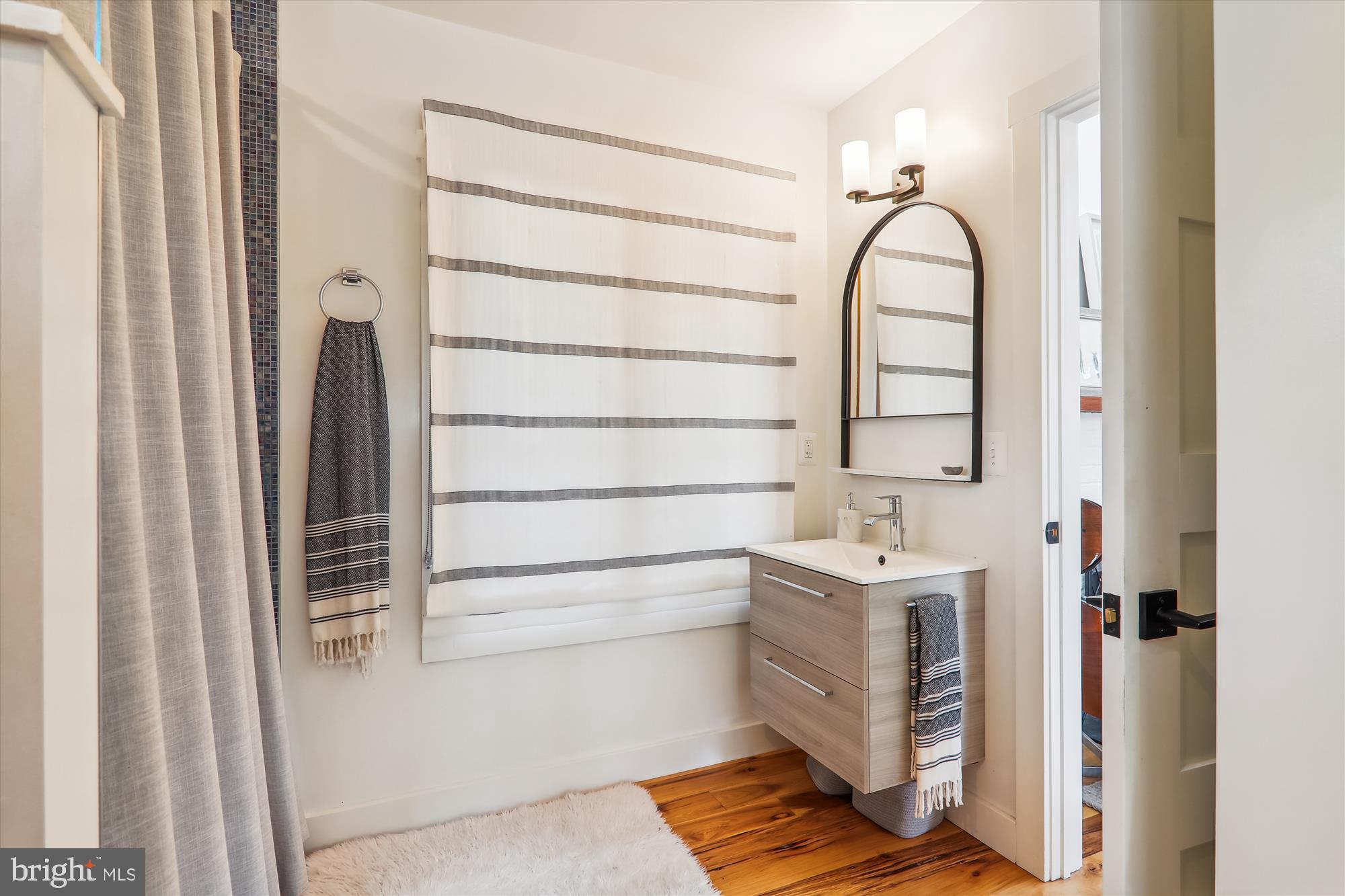 SHERWOOD FOREST - Residential