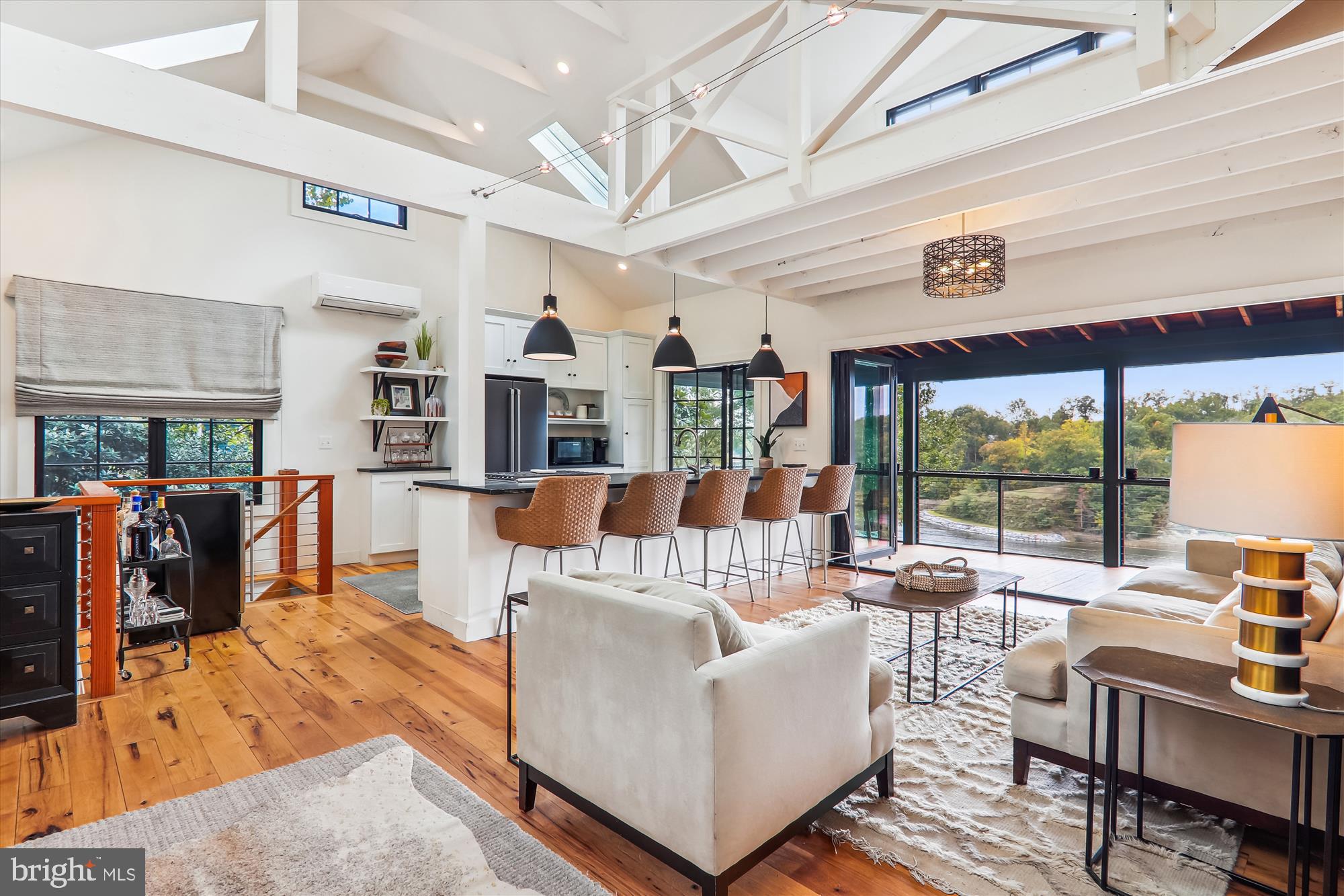 SHERWOOD FOREST - Residential