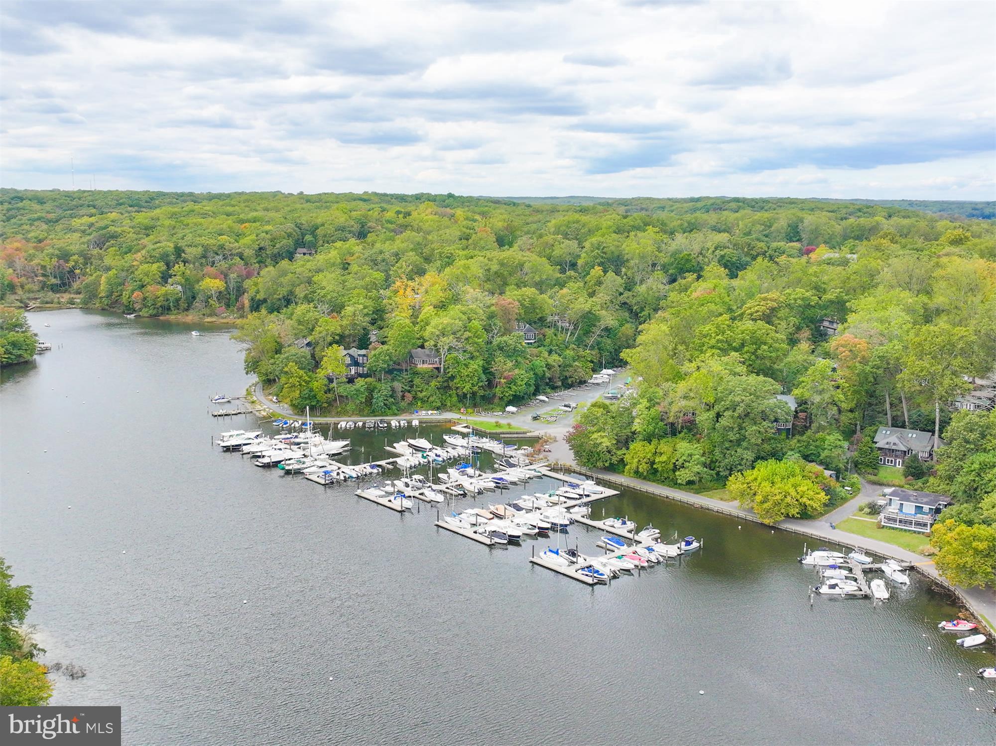 SHERWOOD FOREST - Residential