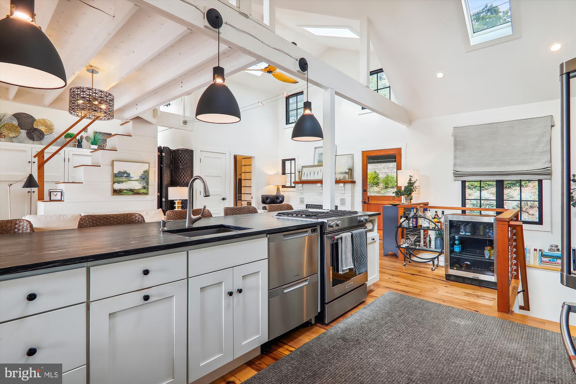 SHERWOOD FOREST - Residential