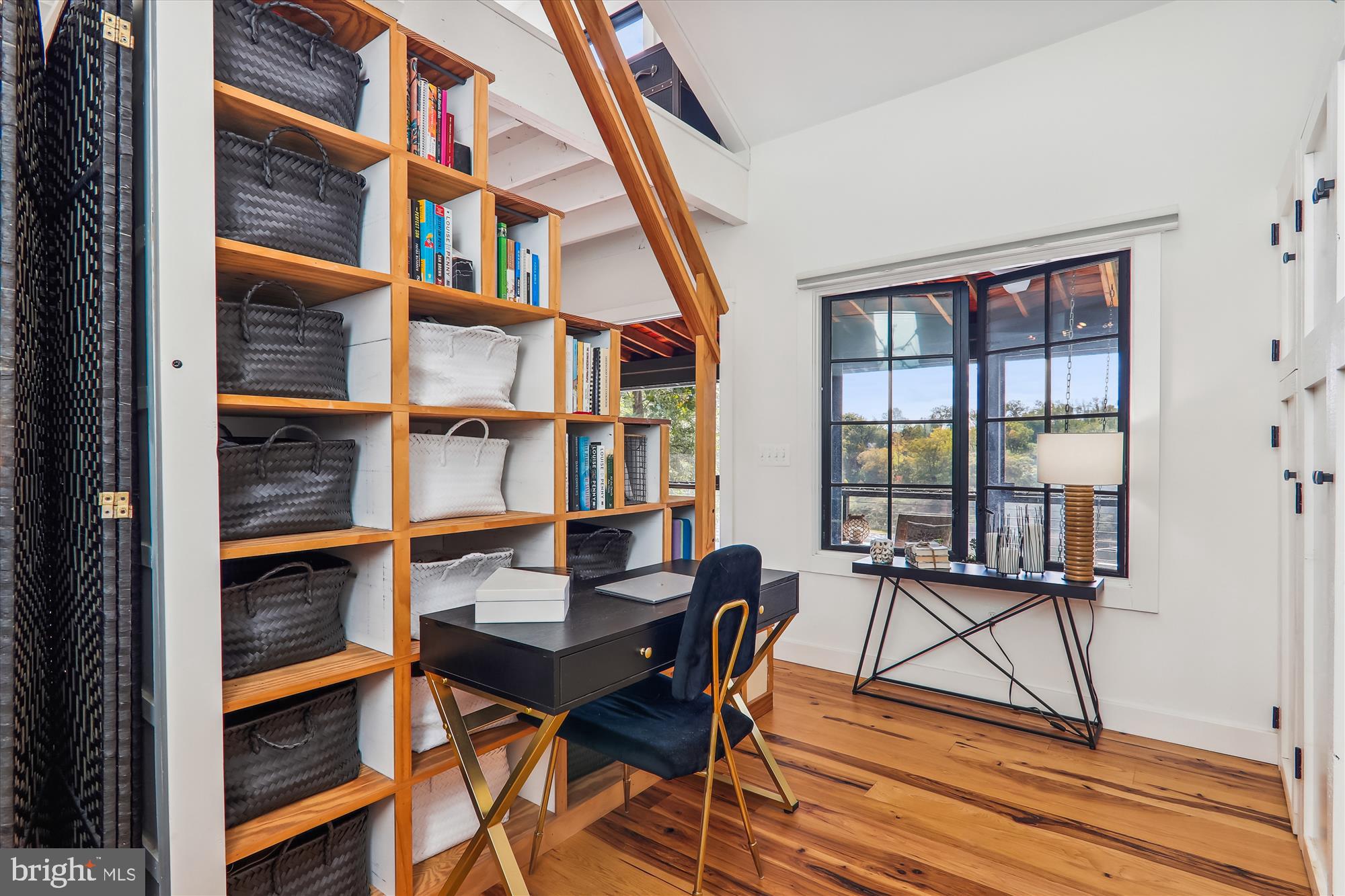 SHERWOOD FOREST - Residential