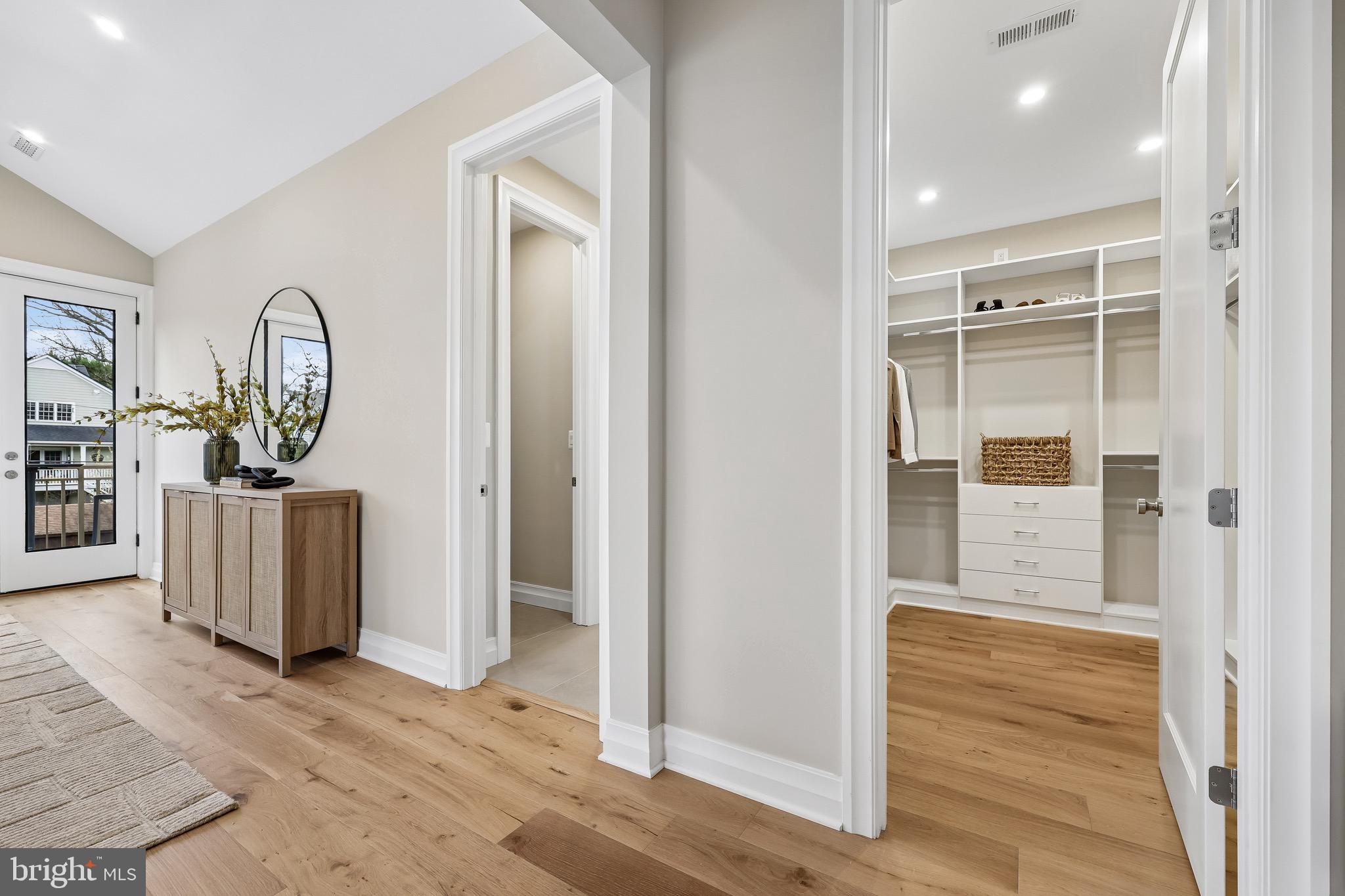 BARNABY WOODS - Residential