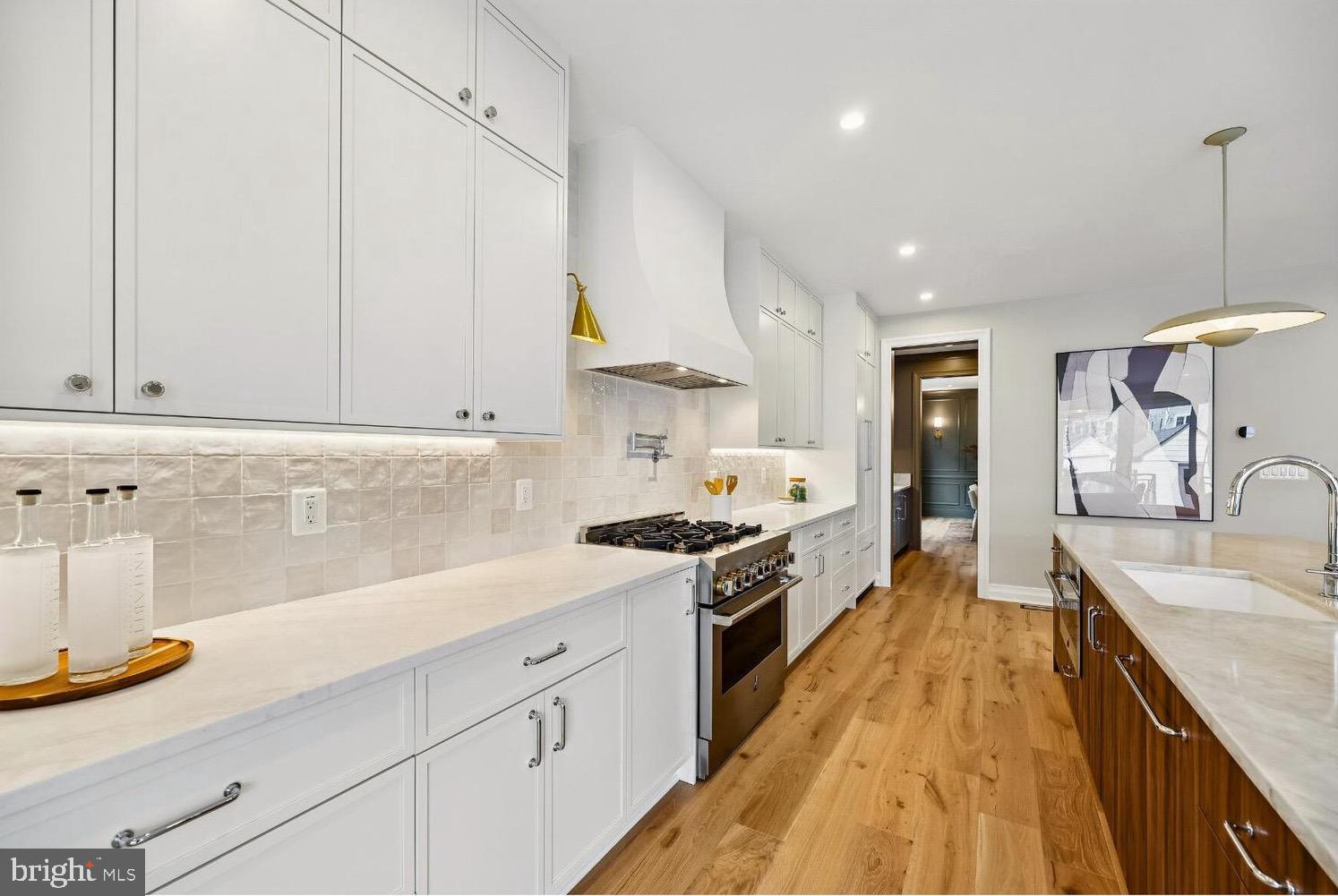 BARNABY WOODS - Residential