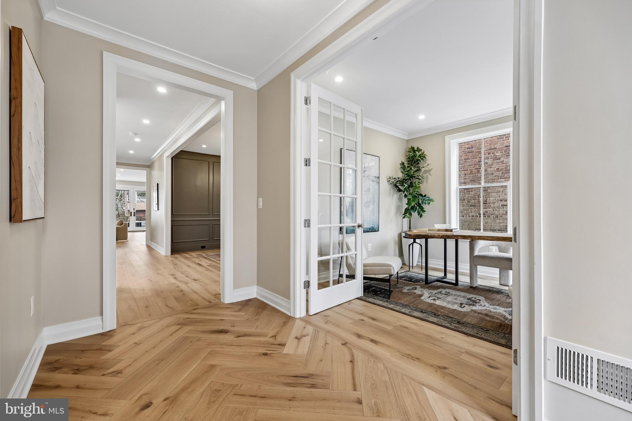 BARNABY WOODS - Residential