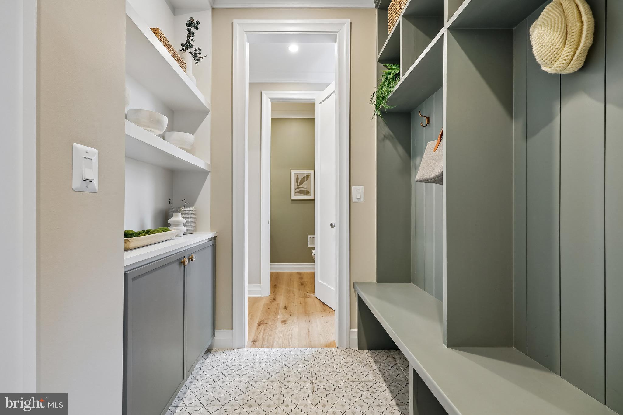 BARNABY WOODS - Residential